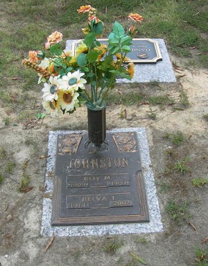 Belva Jeffrey Johnston gravestone, Class of 1931