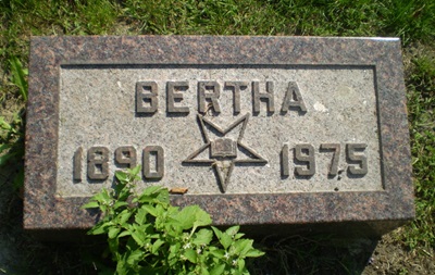 Bertha Kraft gravestone, Class of 1911
