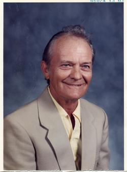 Cecil Hamilton obit pic, Class of 1943