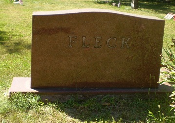 Clare (Clare) Fleck gravestone, Class of 1905