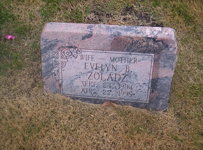 Evelyn Wojtowicz gravestone, Class of 1952