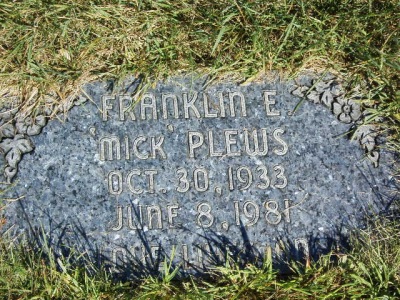 Franklin (Frank) "Mick" Plews gravestone, Class of 1951