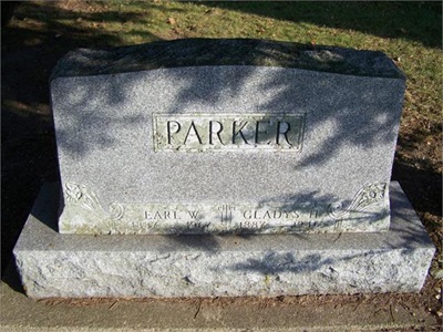 Gladys Henderson Parker gravestone, Class of 1906