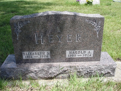 Harold Heyer gravestone, Class of 1927