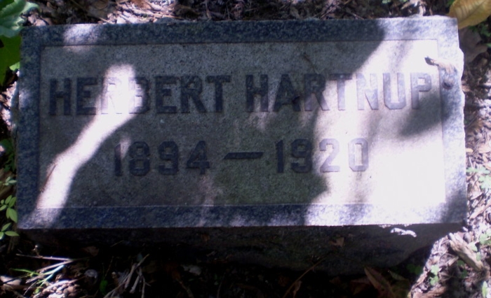 Herbert Hartnup gravestone, Class of 1911
