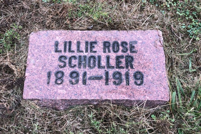 Lillie Rose Scholler, Class of 1909, gravestone