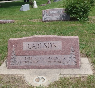 Luther Carlson gravestone, Class of 1927