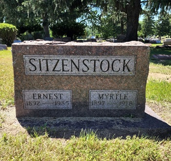 Myrtle Nelson Sitzenstock gravestone, Class of 1916
