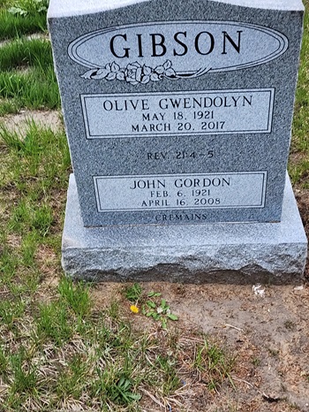Olive Rees Gibson gravestone, Class of 1939