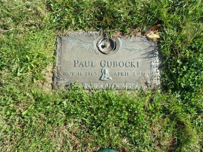 Paul Gubocki gravestone, Class of 1982
