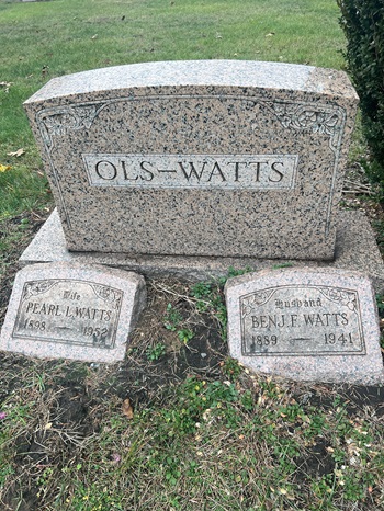 Pearl Ols Watts gravestone, Class of 1916