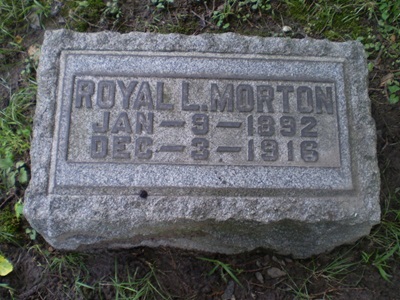 Royal Morton gravestone, Class of 1910