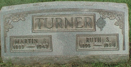 Ruth Smith Turner gravestone, Class of 1914