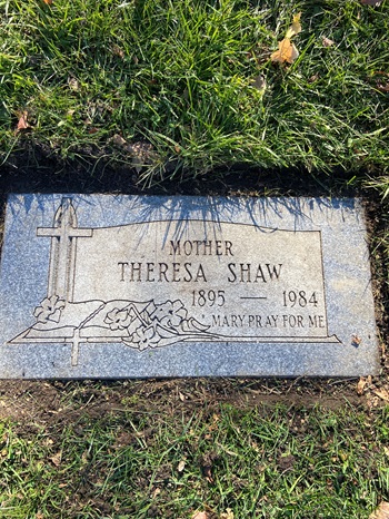 Theresa (Theresia) Chester Shaw gravestone, Class of 1916
