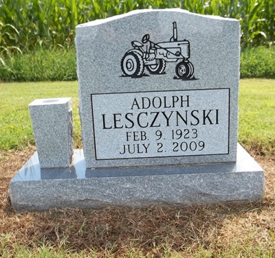 Adolph Lesczynski gravestone, Class of 1943