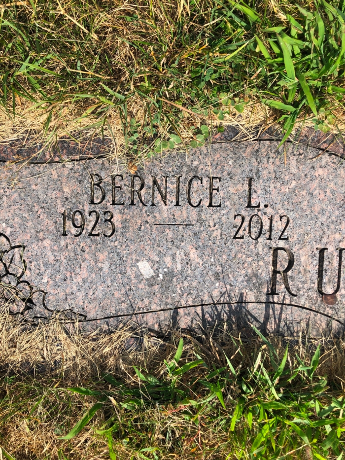 Bernice Redar Ruge gravestone, Class of 1941