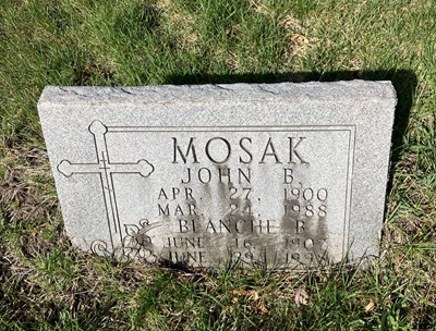 Blanche Burge Mosak gravestone, Class of 1925