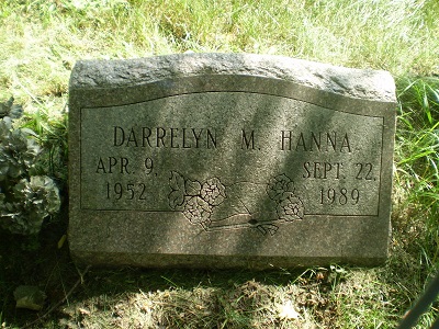 Darrelyn Fifield Hanna gravestone, Class of 1970