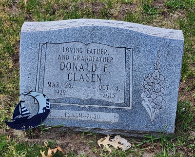 Donald Clasen gravestone, Class of 1947