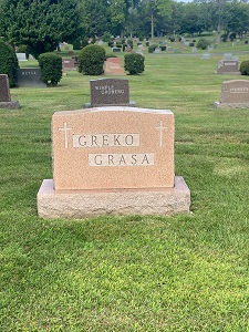 Doris Greko Grasa gravestone, Class of 1933