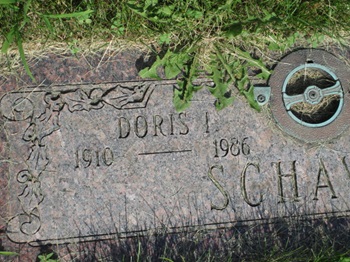 Doris Rowe Schavey gravestone, Class of 1929