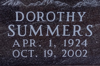 Dorothy Oakley Summers gravestone, Class of 1942
