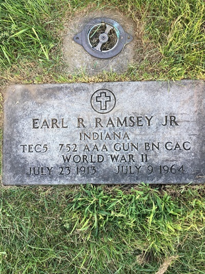 Earl Ramsey gravestone, Class of 1932