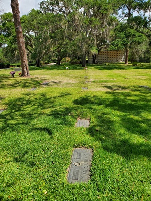 Edward Westbay gravestone site, Class of 1929