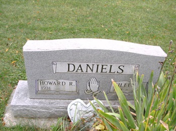 Eileen Shaffer Daniels gravestone, Class of 1950