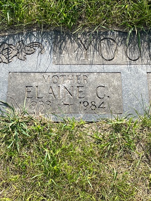 Elaine Kline Young gravestone, Class of 1952