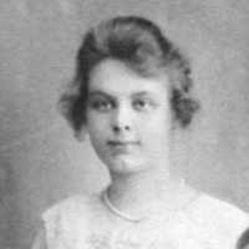 Elnora Carlson Papke picture, Class of 1915