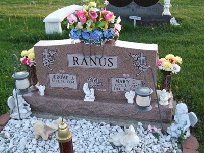 Jerry Ranus gravestone, Class of 1953