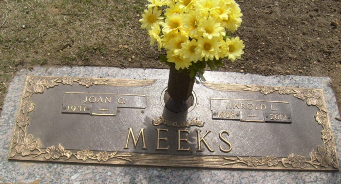 Harold Meeks gravestone, Class of 1946