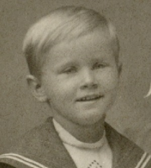 Harold Peterson boyhood picture, Class of 1922