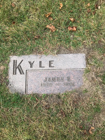 James (Jim) Kyle gravestone, Clsss of 1958