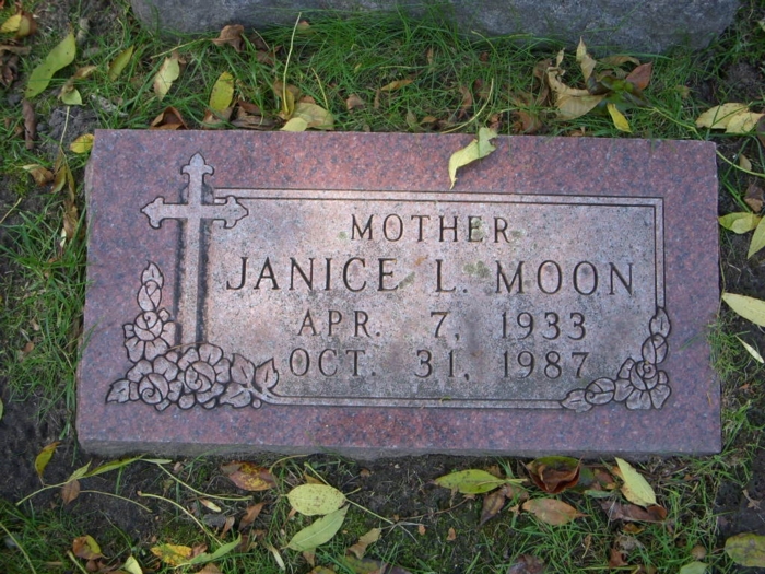 Janice Hahn Moon gravestone, Class of 1951