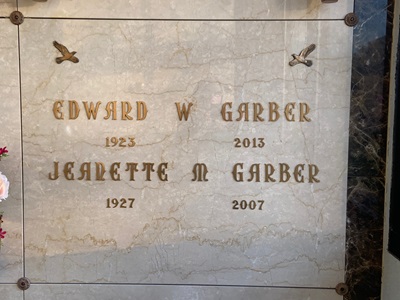 Jeanette Maxine McCay Garber gravestone, Class of 1945