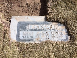Joanna Noggle Kasper gravestone, Class of 1953