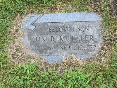 John Mueller gravestone, Class of 1972