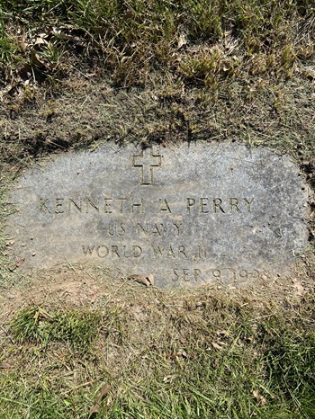 Kenneth (Kenny) Perry gravestone, Class of 1943