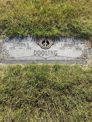 Lawrence Dooling gravestone, Class of 1930