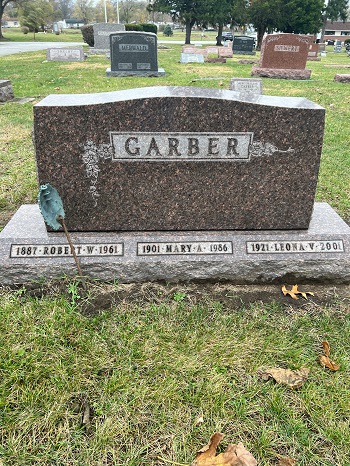 Leona Garber gravestone, Class of 1939