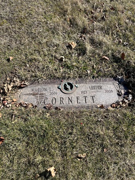 Lester Ponder Cornett gravestone, Class of 1942