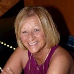 Linda Layhew Padlo obit pic, Class of 1975