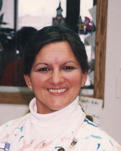 Linda Wozniak Young obit pic, Class of 1974