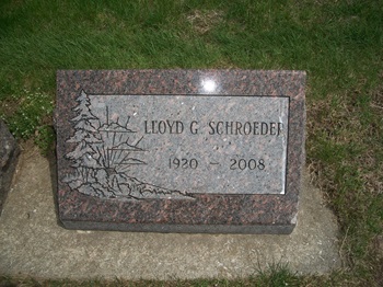 Lloyd Schroeder gravestone, Class of 1938