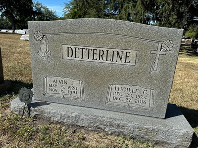 Lucille Sitzenstock Detterline, Class of 1943