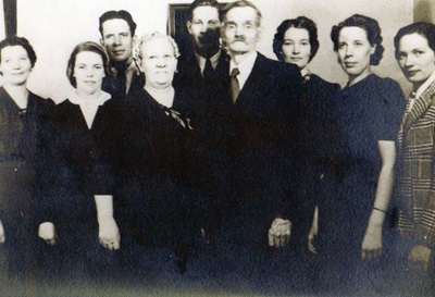Madelyn Edwards family pic, Class of 1936
