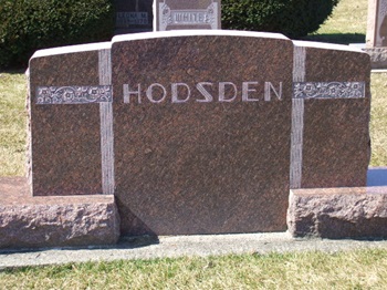 Margaret Maybaum Hodsden gravestone, Class of 1923