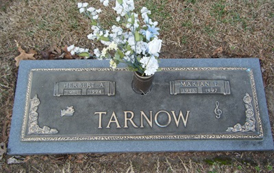 Marian Mulligan Tarnow gravestone, Class lf 1936